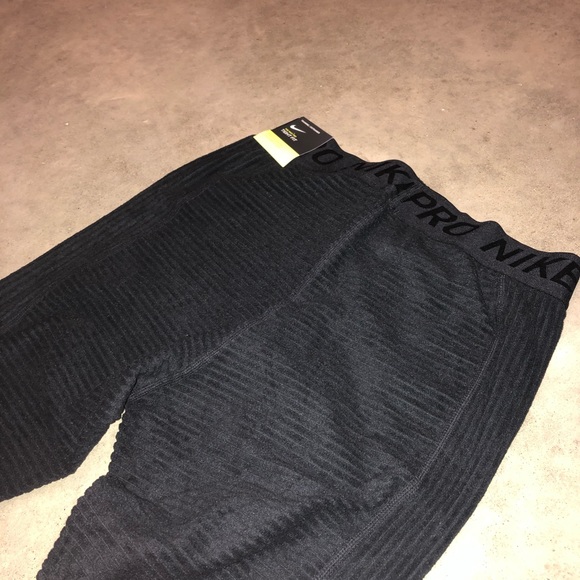 Nike pro hyper warm fleece leggings/tights women’s size medium - Picture 4 of 8